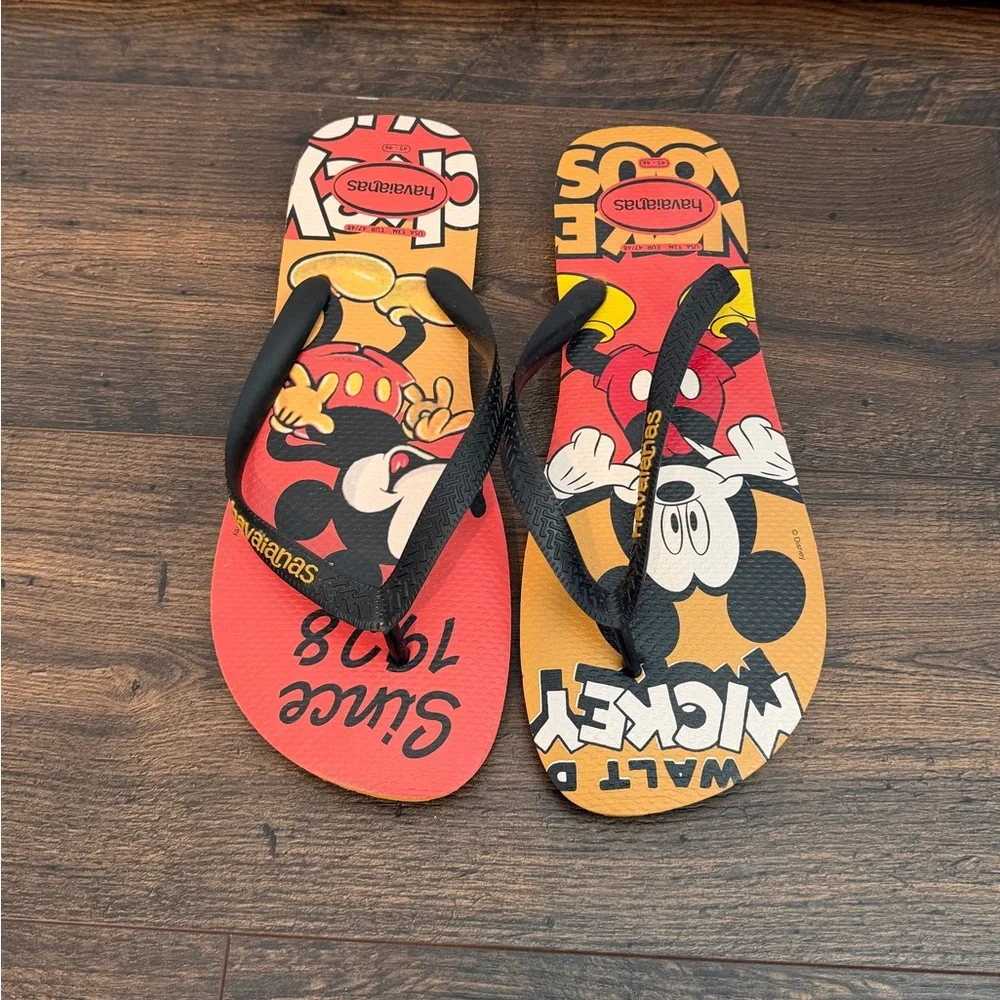 Havaiana’s Men’s Disney Mickey Mouse Flip Flops Size 13